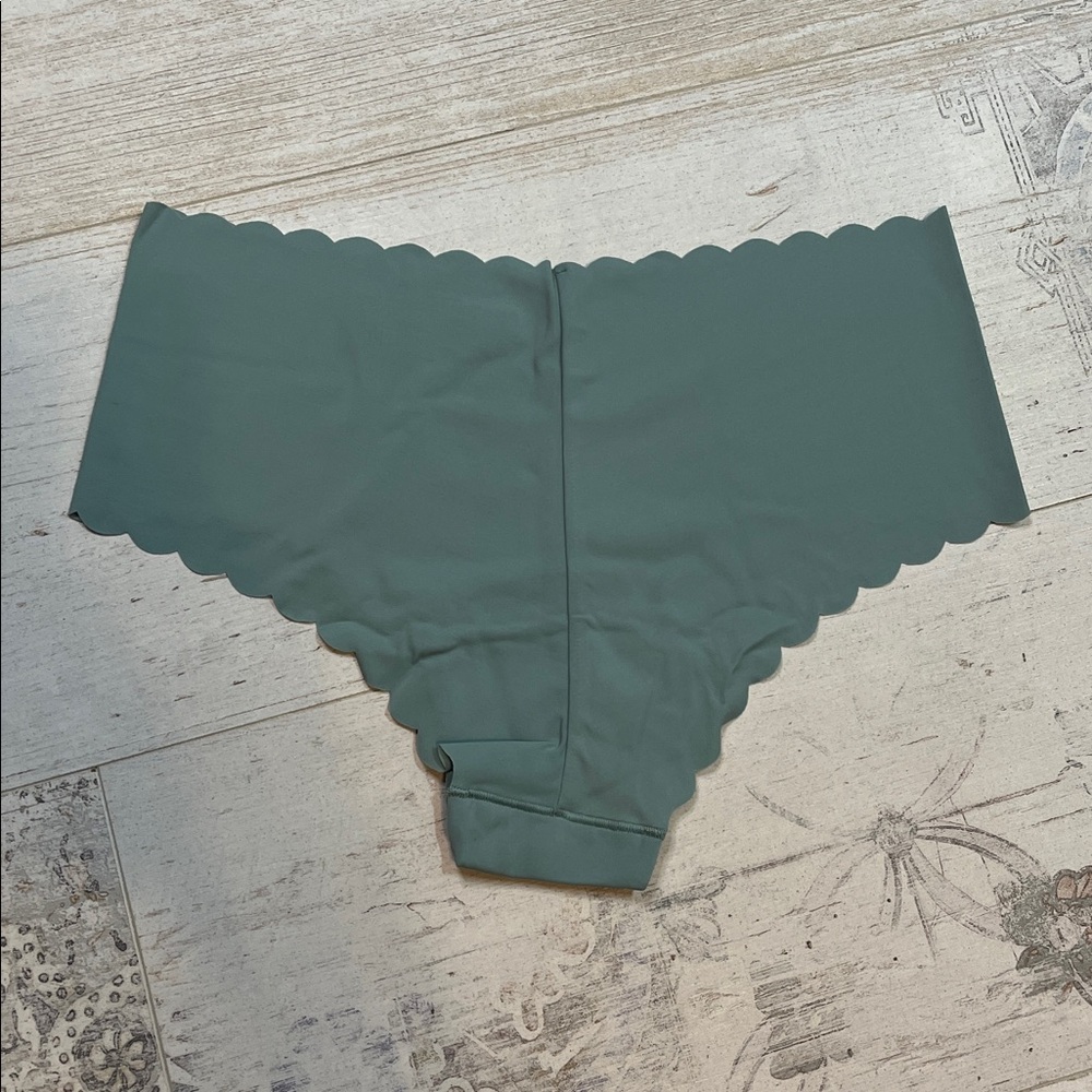 Victoria's Secret Sage Green Scallop Trim Cheeky Panties Size Medium - Picture 5 of 7